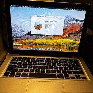 Apple MacBook Pro 13”